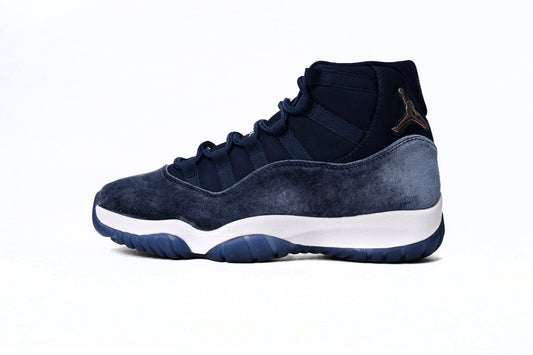 AJ 11 Retro Midnight Blue