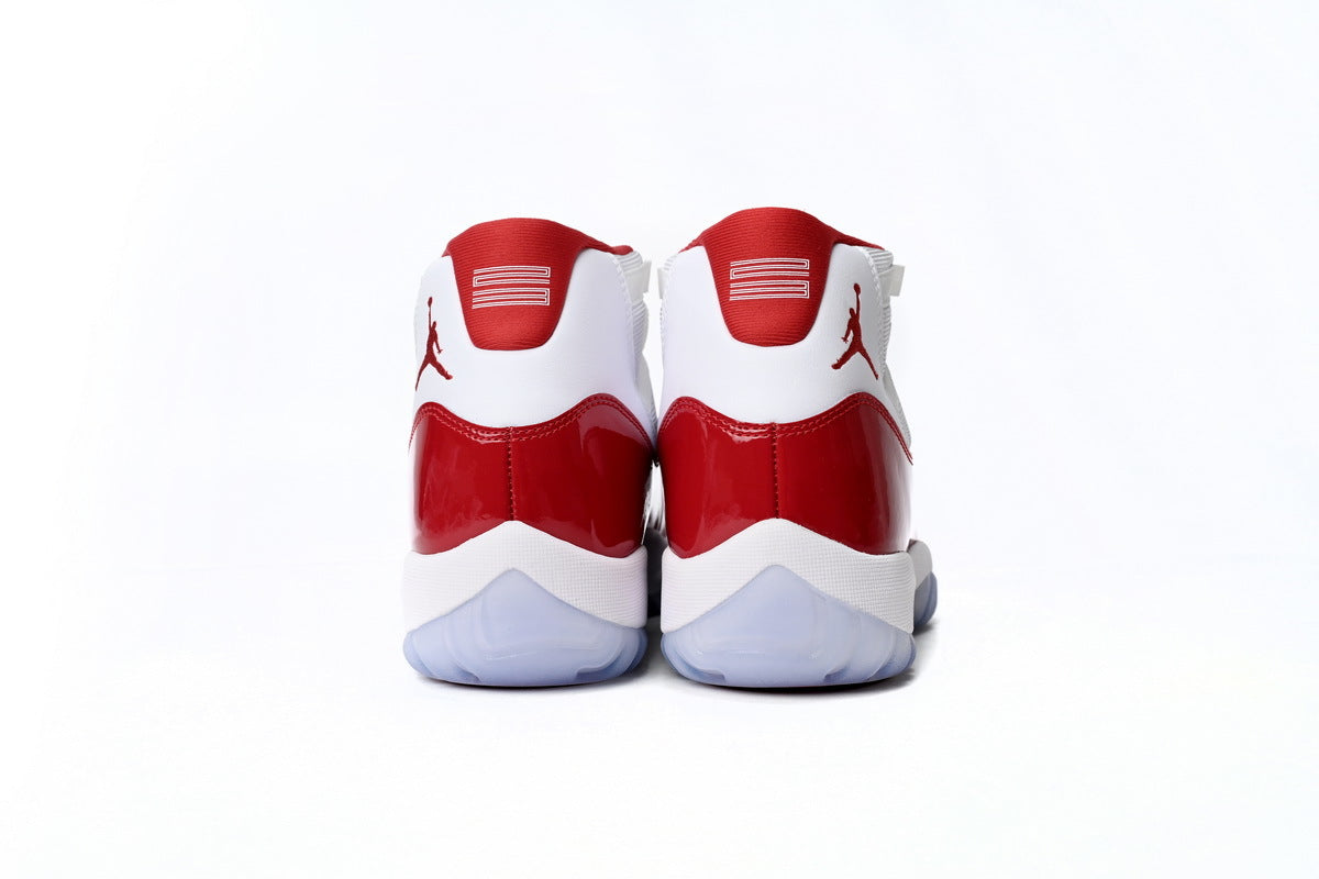 AJ 11 Retro Cherry